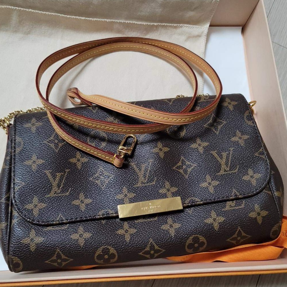 Louis Vuitton Favorite MM